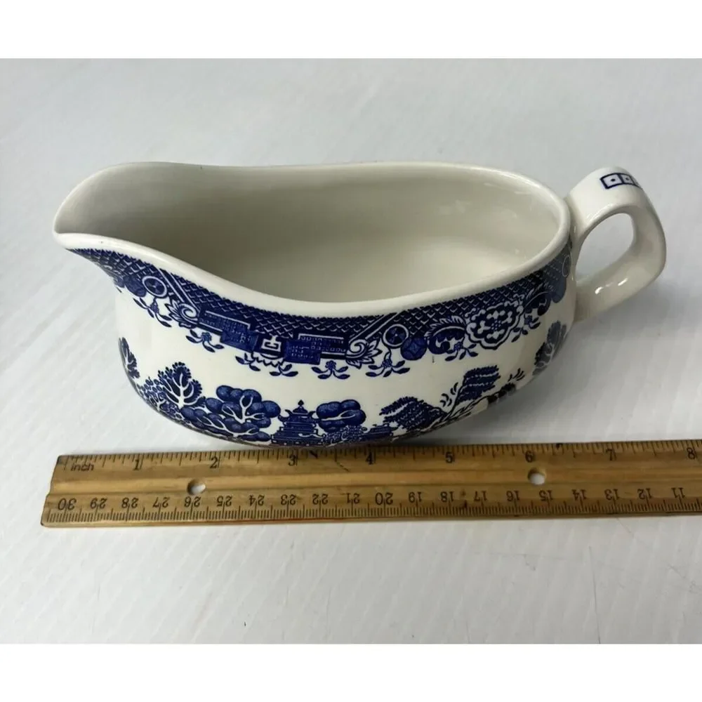 Vintage Woods & Sons~Blue Willow /“WILLOW”~Gravy Boat~Woods Ware/England~💙~NICE